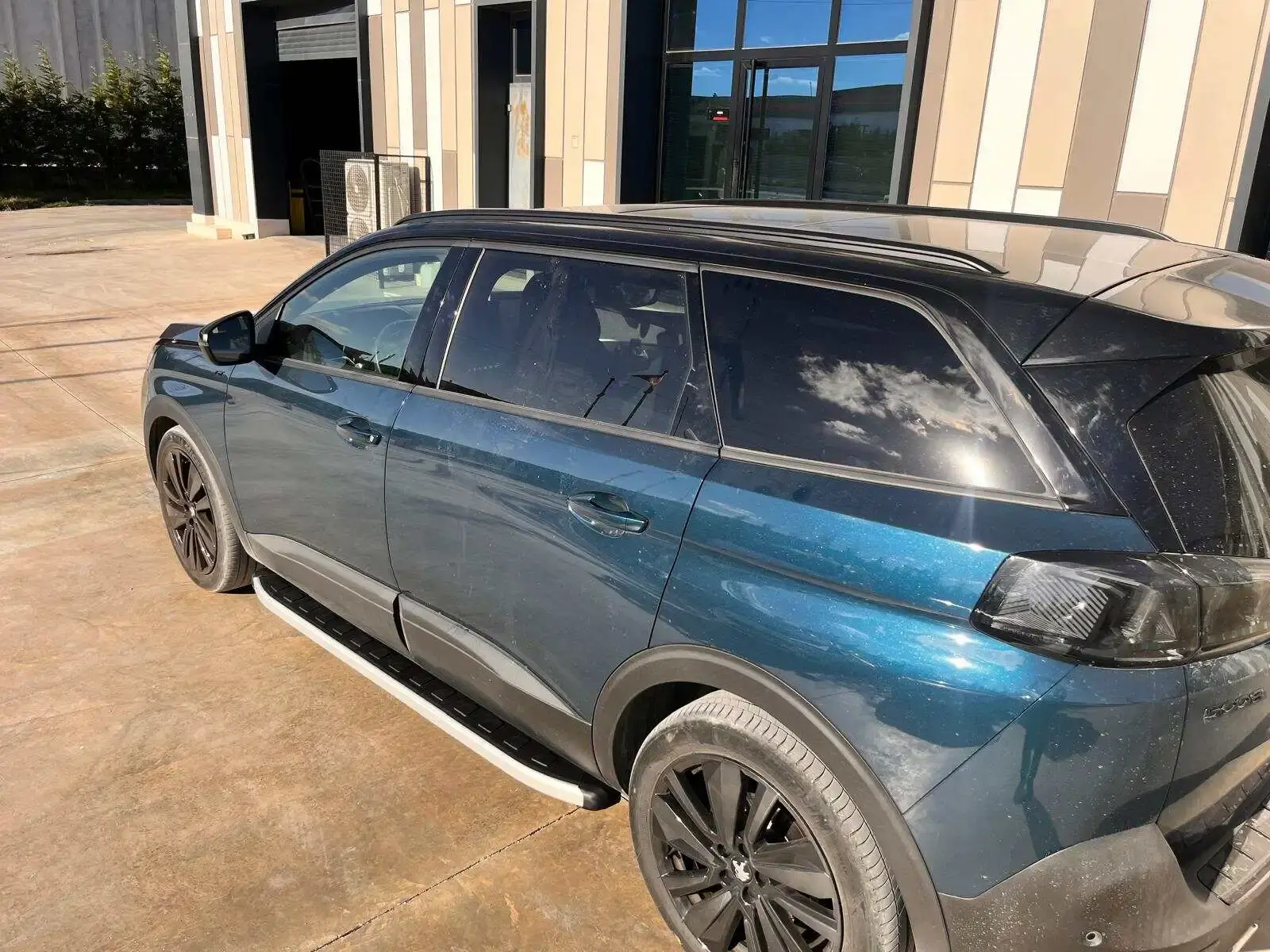 What Side Step Types Are Available for the Peugeot 5008 (T87) 2017-2024?